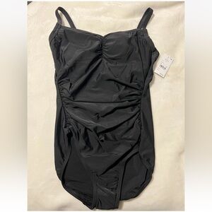 Lands end women’s Medium Tankini tummy control one piece swimsuit retails $70!